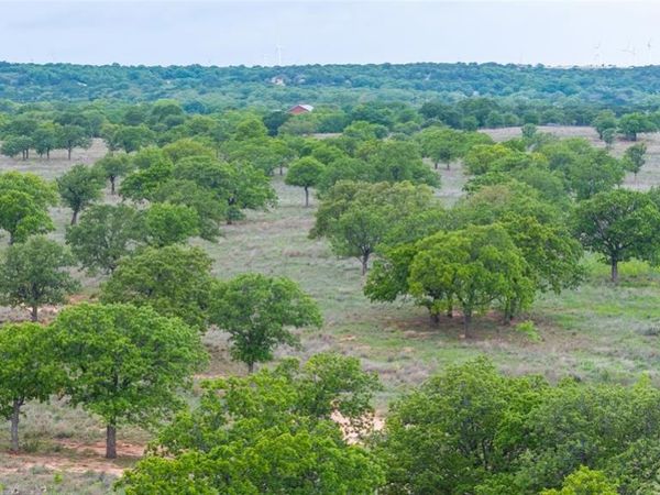 1034 County Road 207, Ovalo, TX 79541