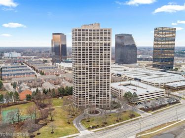 5000 Town Center, Unit 1704, Southfield, Mi 48075
