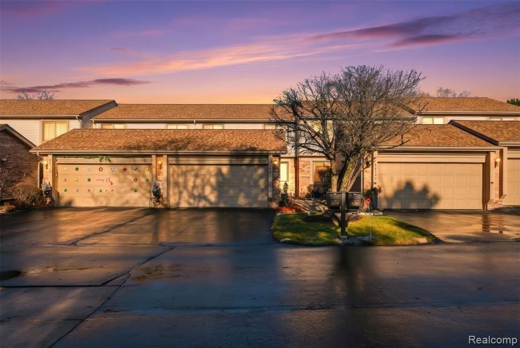20148 Evergreen Meadows Road, Southfield, MI 48076 Main Photo