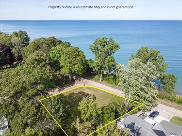 7102 Lakeview Drive , Worth Twp, MI 48450