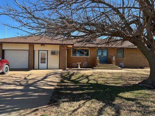 17528 E Osborne Road, Marshall, OK 00000