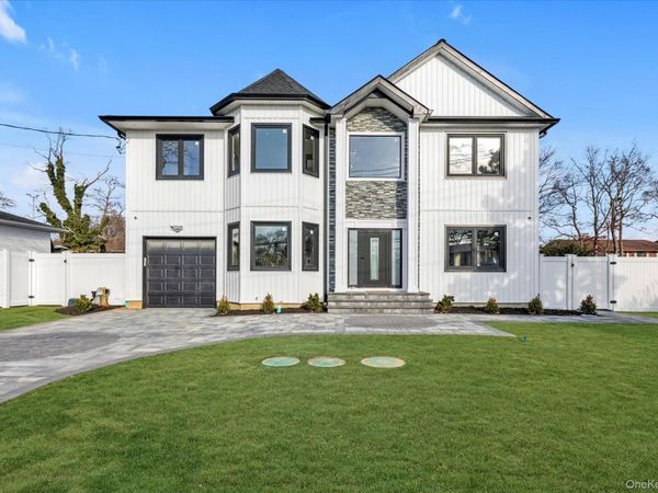 47 Tell Avenue, Deer Park, NY 11729