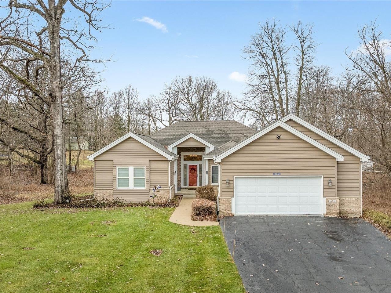 625 Lake Summerset Road, LAKE SUMMERSET, IL 61019
