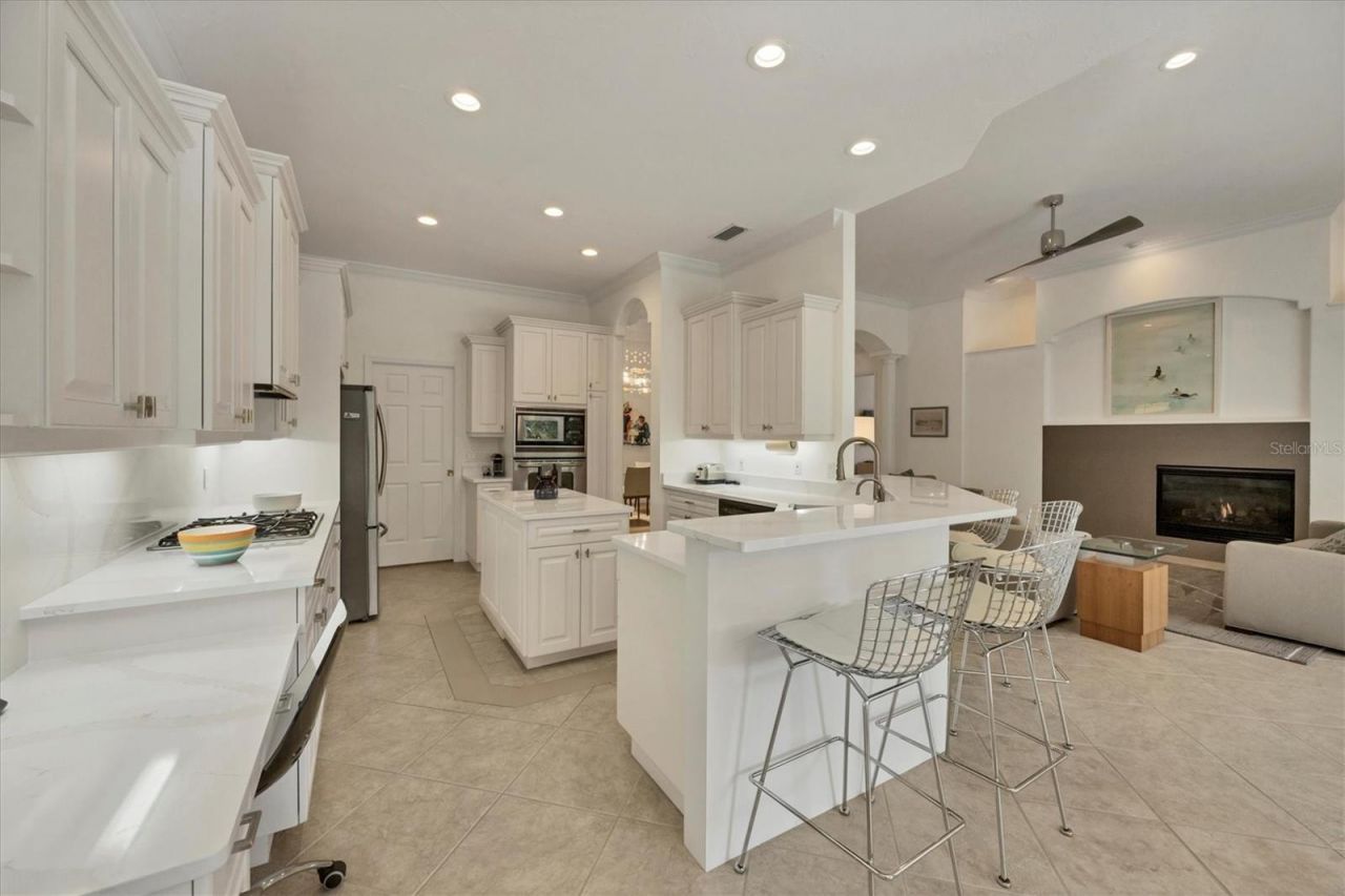 8404 Abingdon Court, University Park, FL 34201 Photo