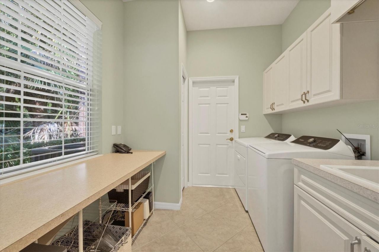8404 Abingdon Court, University Park, FL 34201 Photo