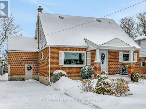 103 Glynn Avenue, Ottawa, ON K1K1S7