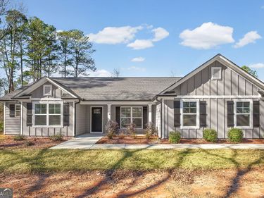 1788 Standing Rock Road, Senoia, GA 30276