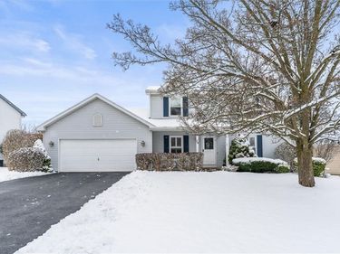 79 Mickens Bend, Henrietta, NY 14586