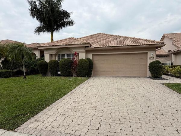 8768 Shoal Creek Lane, Boynton Beach, FL 33472