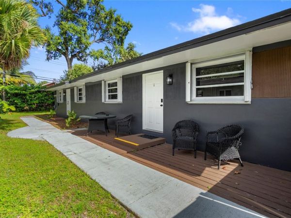 827 SW 29th St, Fort Lauderdale, FL 33315