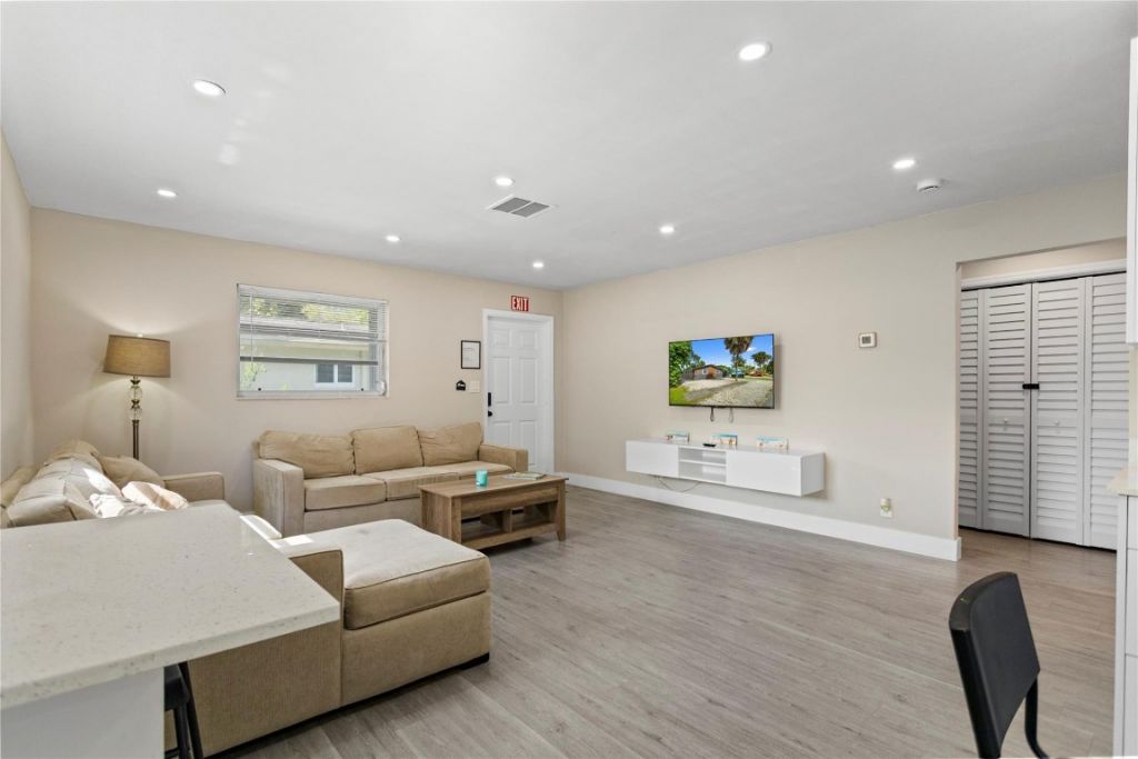 827 SW 29th Street, Fort Lauderdale, FL 33315 Photo