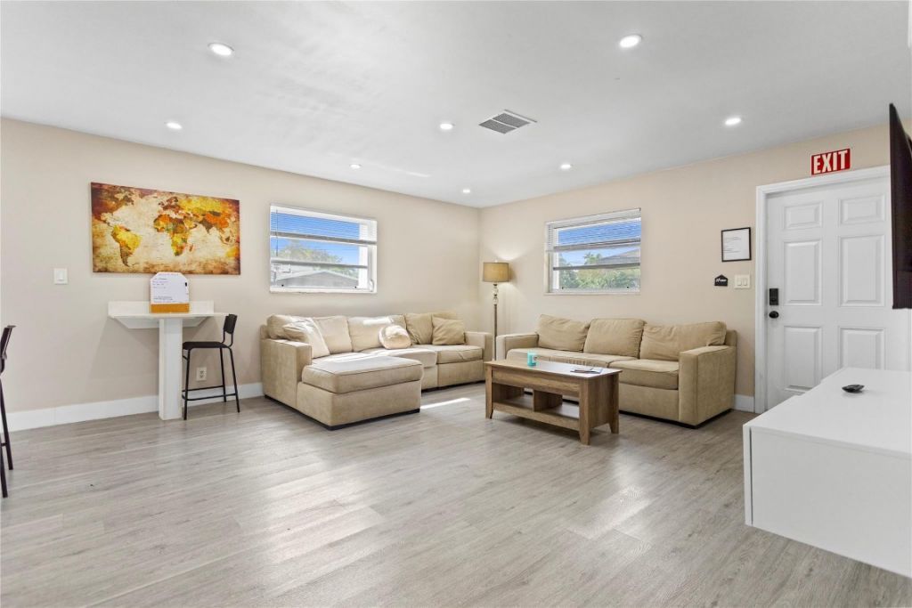 827 SW 29th Street, Fort Lauderdale, FL 33315 Photo