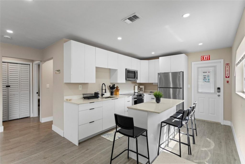 827 SW 29th Street, Fort Lauderdale, FL 33315 Photo