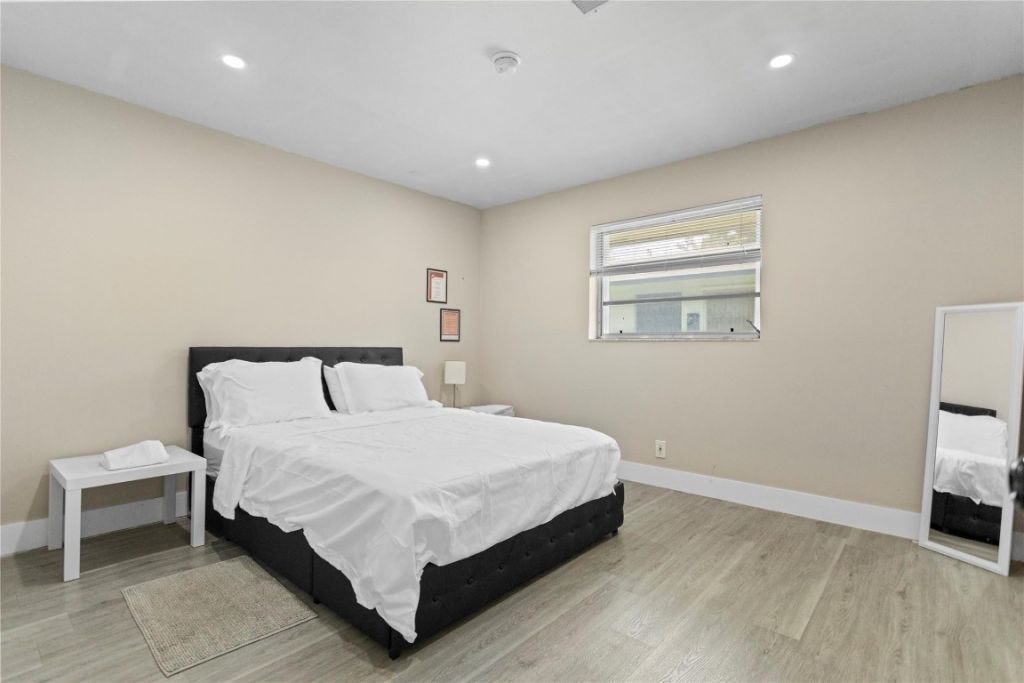 827 SW 29th Street, Fort Lauderdale, FL 33315 Photo