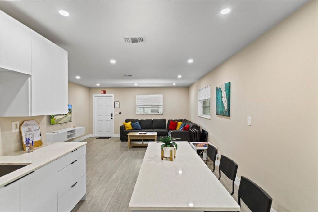 827 SW 29th Street, Fort Lauderdale, FL 33315 Photo