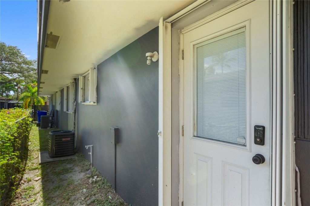 827 SW 29th Street, Fort Lauderdale, FL 33315 Photo