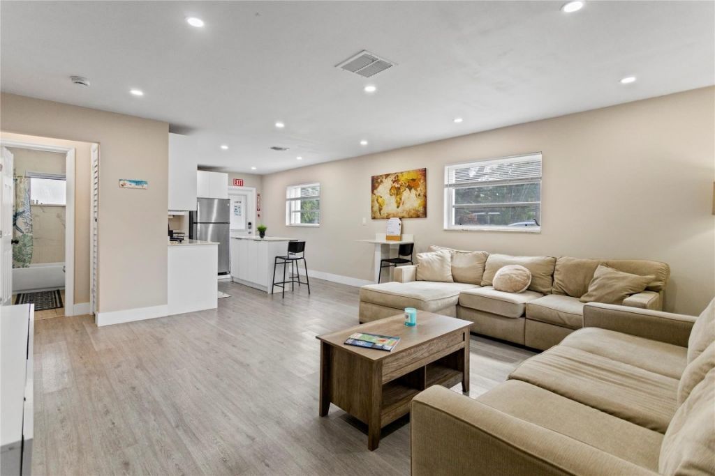 827 SW 29th Street, Fort Lauderdale, FL 33315 Photo