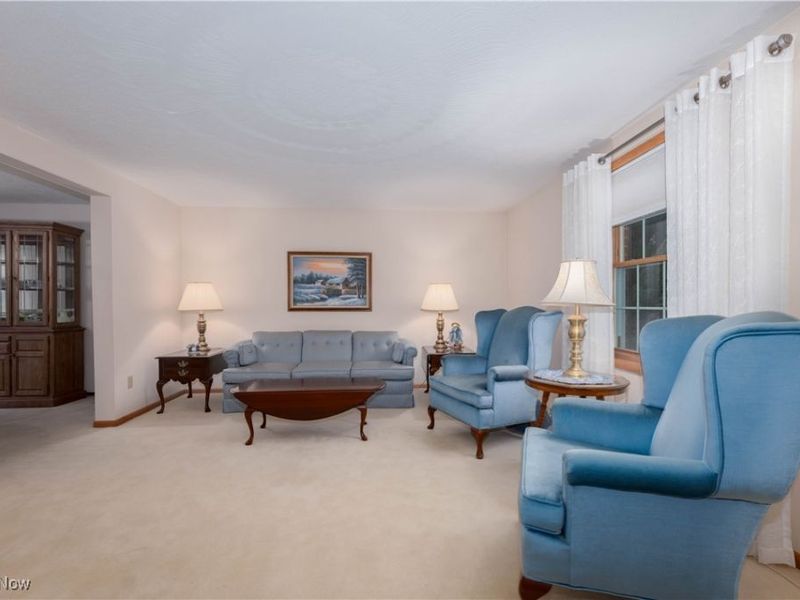 697 Redwood Drive, Canal Fulton, OH 44614 Photo 3