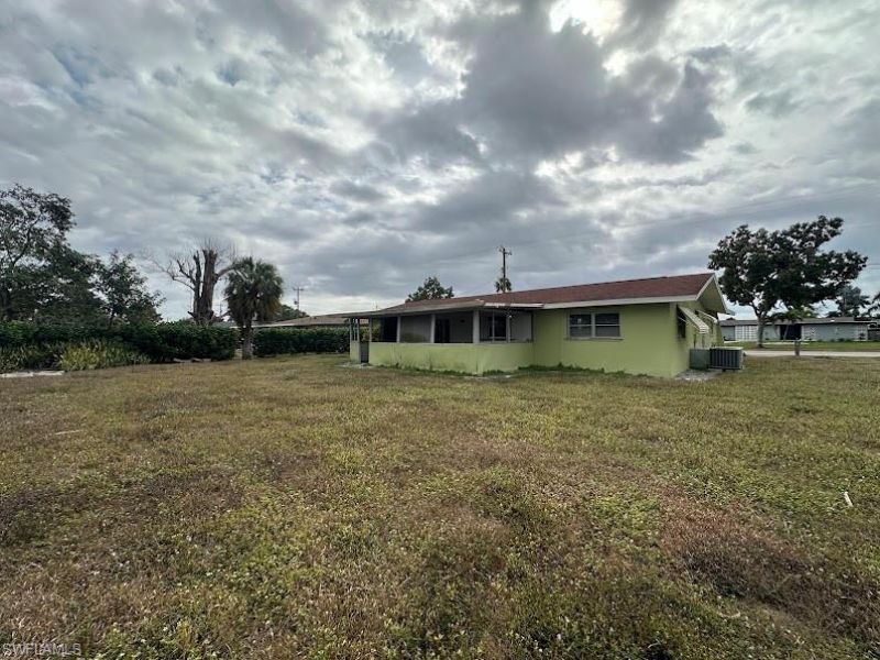 1727 Cornwallis Pkwy, Cape Coral, FL 33904 Photo