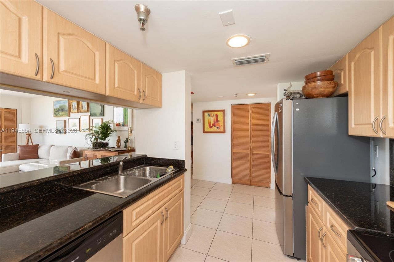 2400 SW 3rd Ave, Unit 703, Miami, FL 33129 Photo