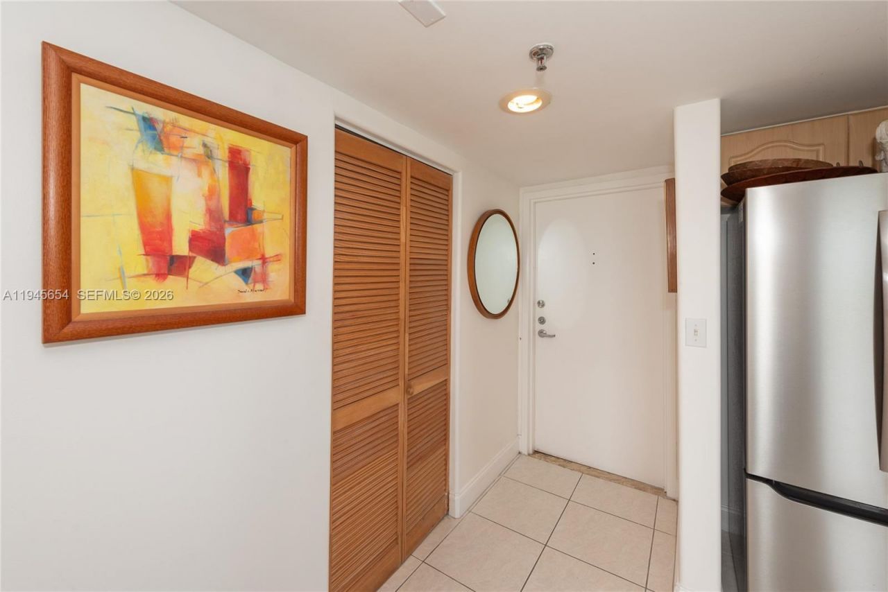 2400 SW 3rd Ave, Unit 703, Miami, FL 33129 Photo