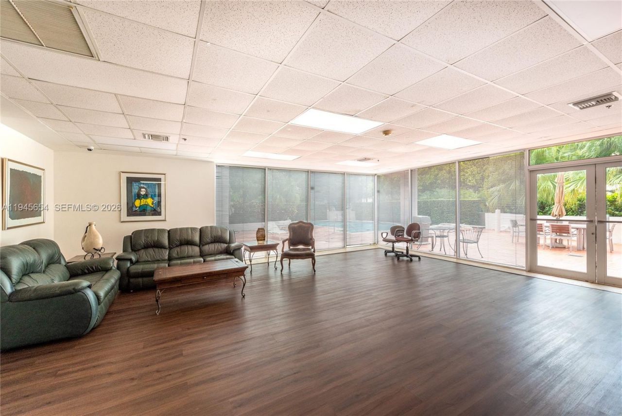 2400 SW 3rd Ave, Unit 703, Miami, FL 33129 Photo