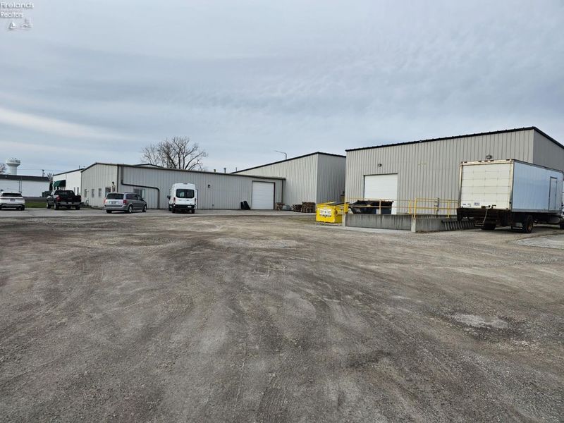 870 N. Woodland Ave., Clyde, OH 43410 Photo 5