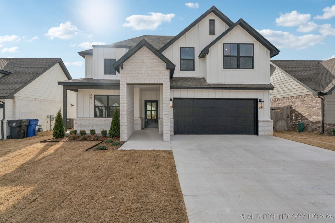 2411 W Birmingham Place, Broken Arrow, OK 74011 Main Photo