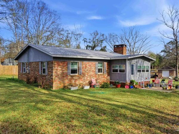 148 San Carlos Rd, Cantonment, FL 32533