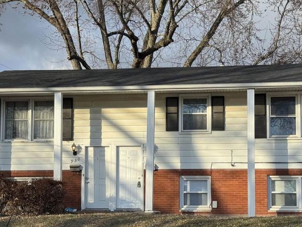 932 Pius Lane, Davenport, IA 52722