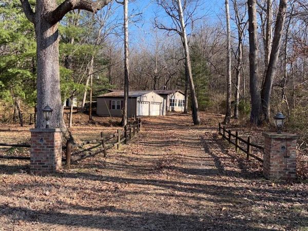 2954 Cardinals Ln Lane, Chester, IL 62233