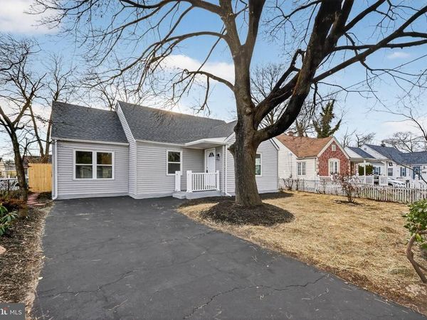 1228 PACIFIC AVENUE, BRISTOL, PA 19007