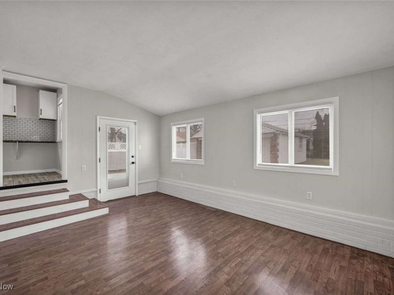 375 Beechwood Drive, Willowick, OH 44095 Photo 11