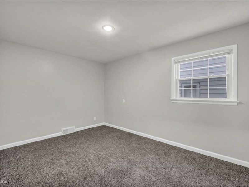 375 Beechwood Drive, Willowick, OH 44095 Photo 14