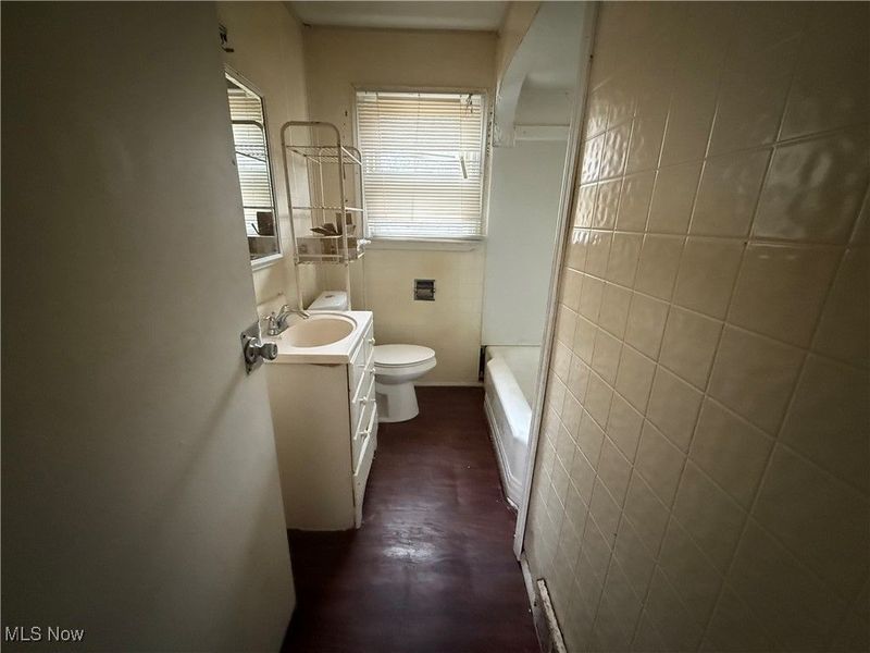 95 E Earle Avenue, Youngstown, OH 44507 Photo 18