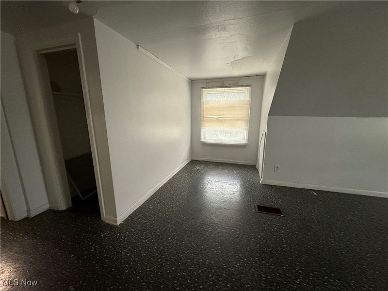 95 E Earle Avenue, Youngstown, OH 44507 Photo 32