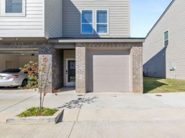 500 Highland Oaks Lane, Lafayette, LA 70508