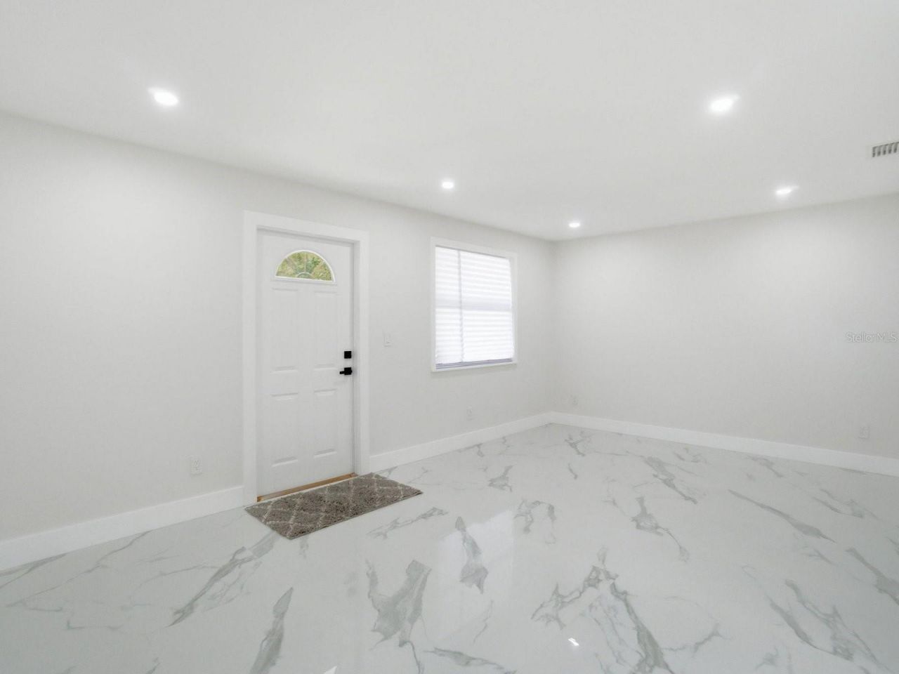 390 Hazel Circle, Punta Gorda, FL 33982 Photo