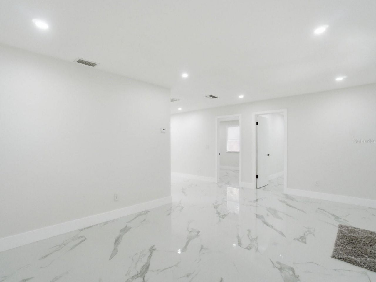 390 Hazel Circle, Punta Gorda, FL 33982 Photo