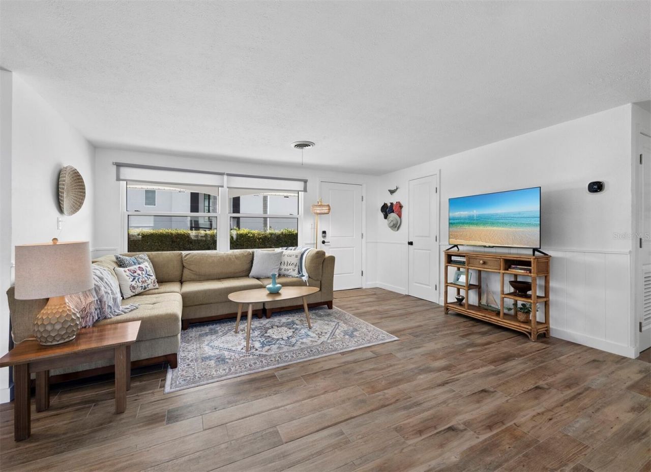 691 Tarawitt Drive, Longboat Key, FL 34228 Photo