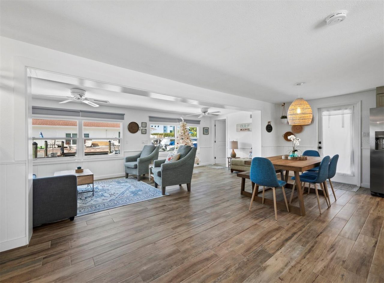 691 Tarawitt Drive, Longboat Key, FL 34228 Photo