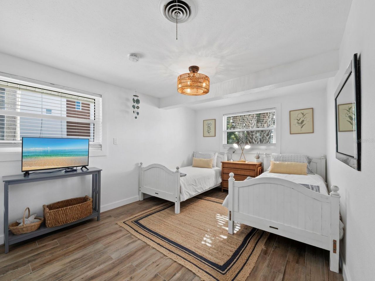 691 Tarawitt Drive, Longboat Key, FL 34228 Photo