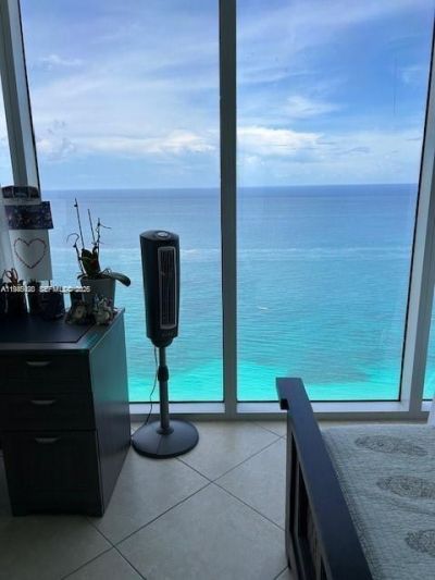 1830 S Ocean Dr, Unit 4501, Hallandale Beach, FL 33009 Photo