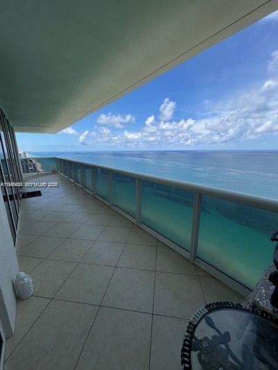 1830 S Ocean Dr, Unit 4501, Hallandale Beach, FL 33009 Photo