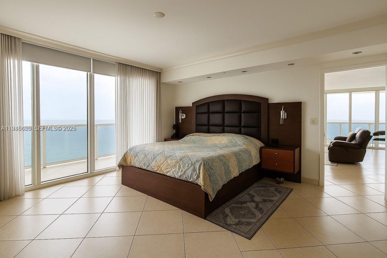 1830 S Ocean Dr, Unit 4501, Hallandale Beach, FL 33009 Photo