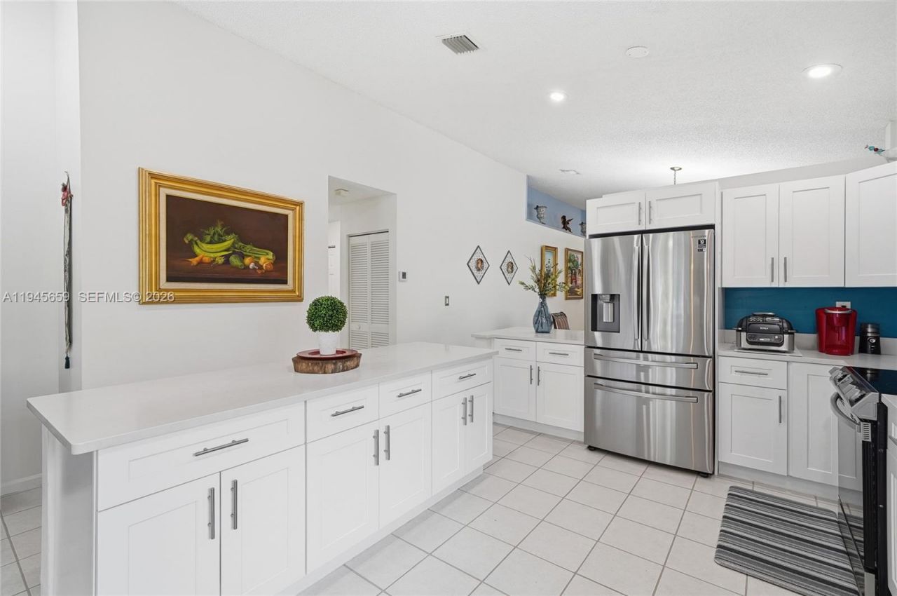 20494 SW 5th St, Pembroke Pines, FL 33029 Photo