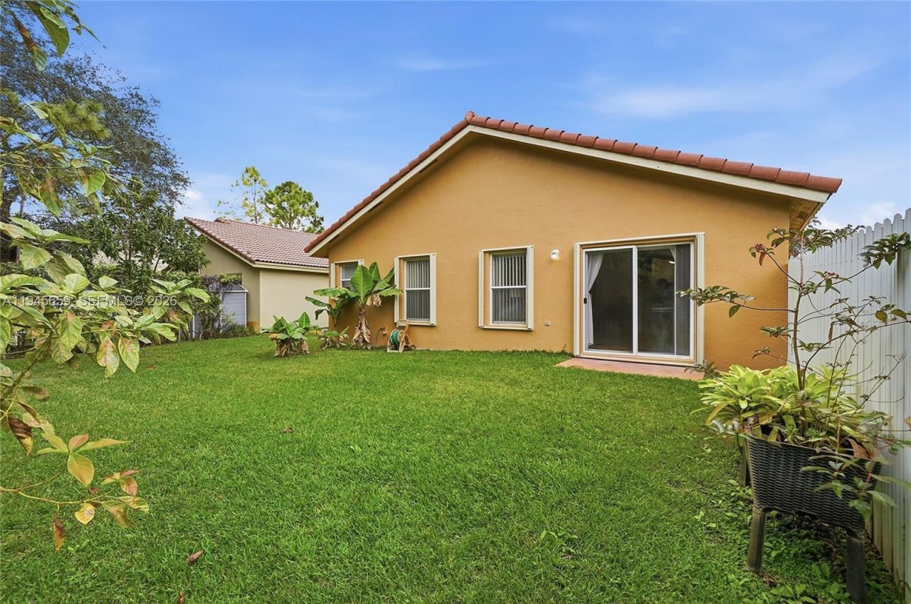 20494 SW 5th St, Pembroke Pines, FL 33029 Photo