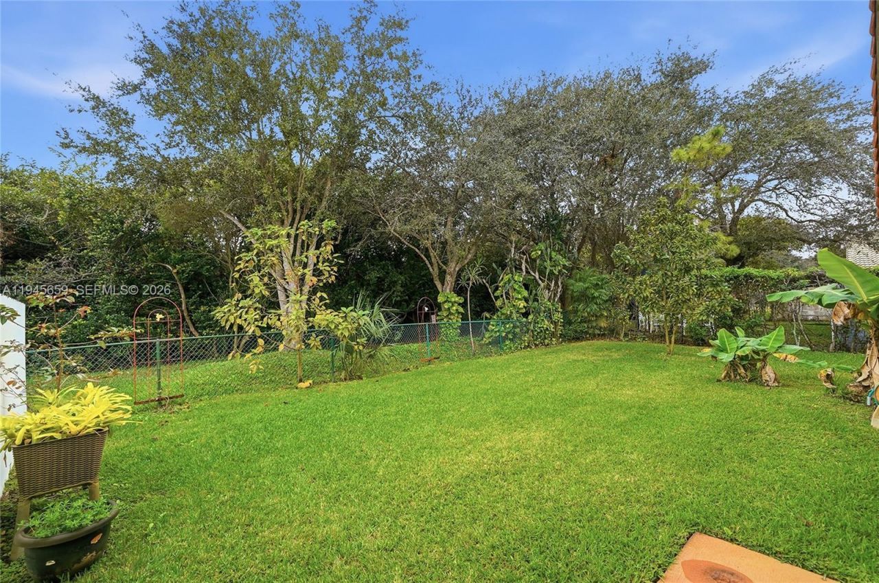 20494 SW 5th St, Pembroke Pines, FL 33029 Photo