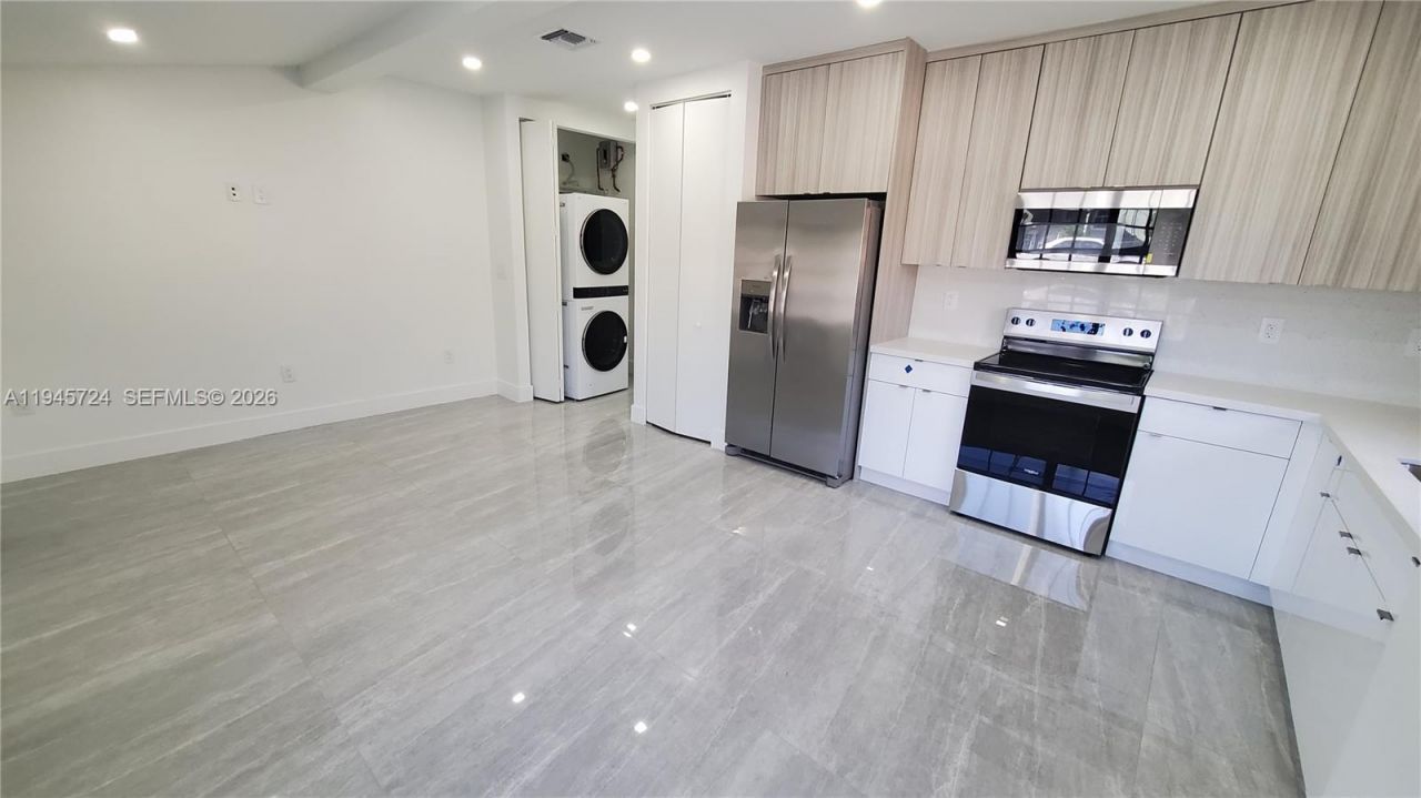 40 SW 34th Ave , Unit A, Miami, FL 33135 Photo