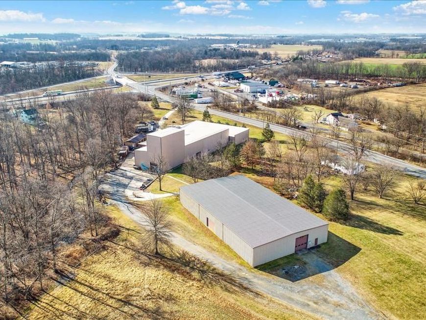 5811 Four Point Road, Bethel, PA 19507 Main Photo